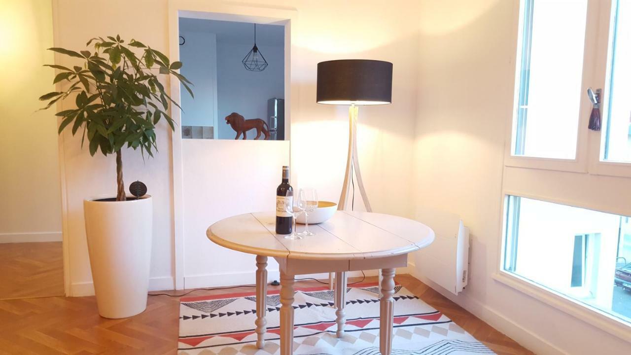 Votre Escale - Le Globe Trotteur Apartment Niort Exterior foto