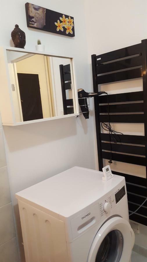 Votre Escale - Le Globe Trotteur Apartment Niort Exterior foto