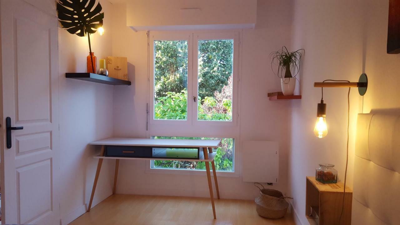 Votre Escale - Le Globe Trotteur Apartment Niort Exterior foto